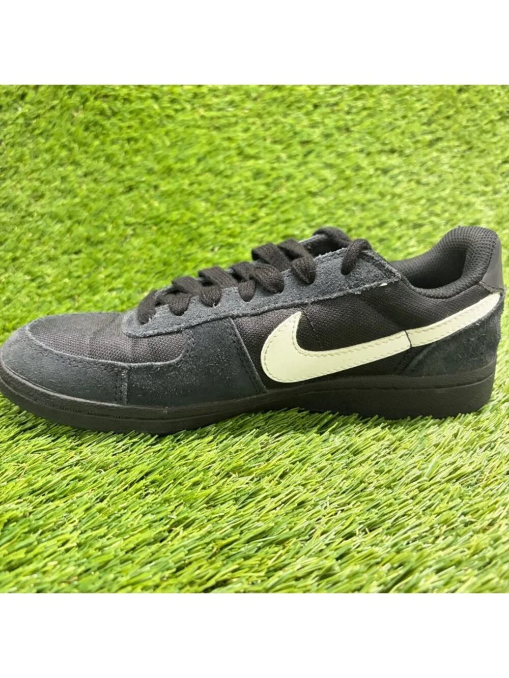 Nike Field General Boys Size 5Y Black White Athletic Walking Shoes Sneakers